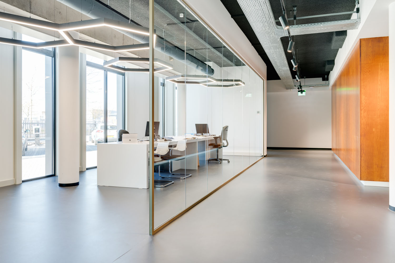 Led kantoorverlichting voor de productiviteit verbeteren