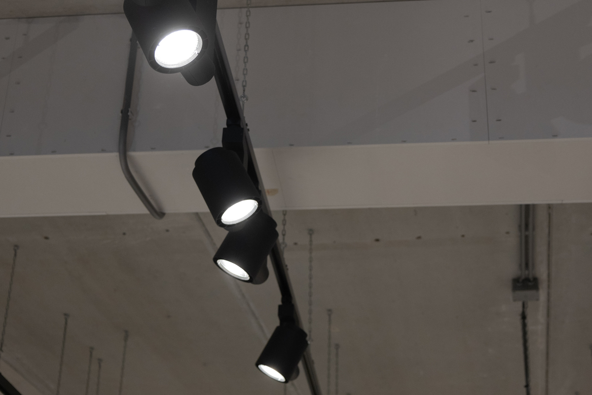 Track-lighting-Lightboxx