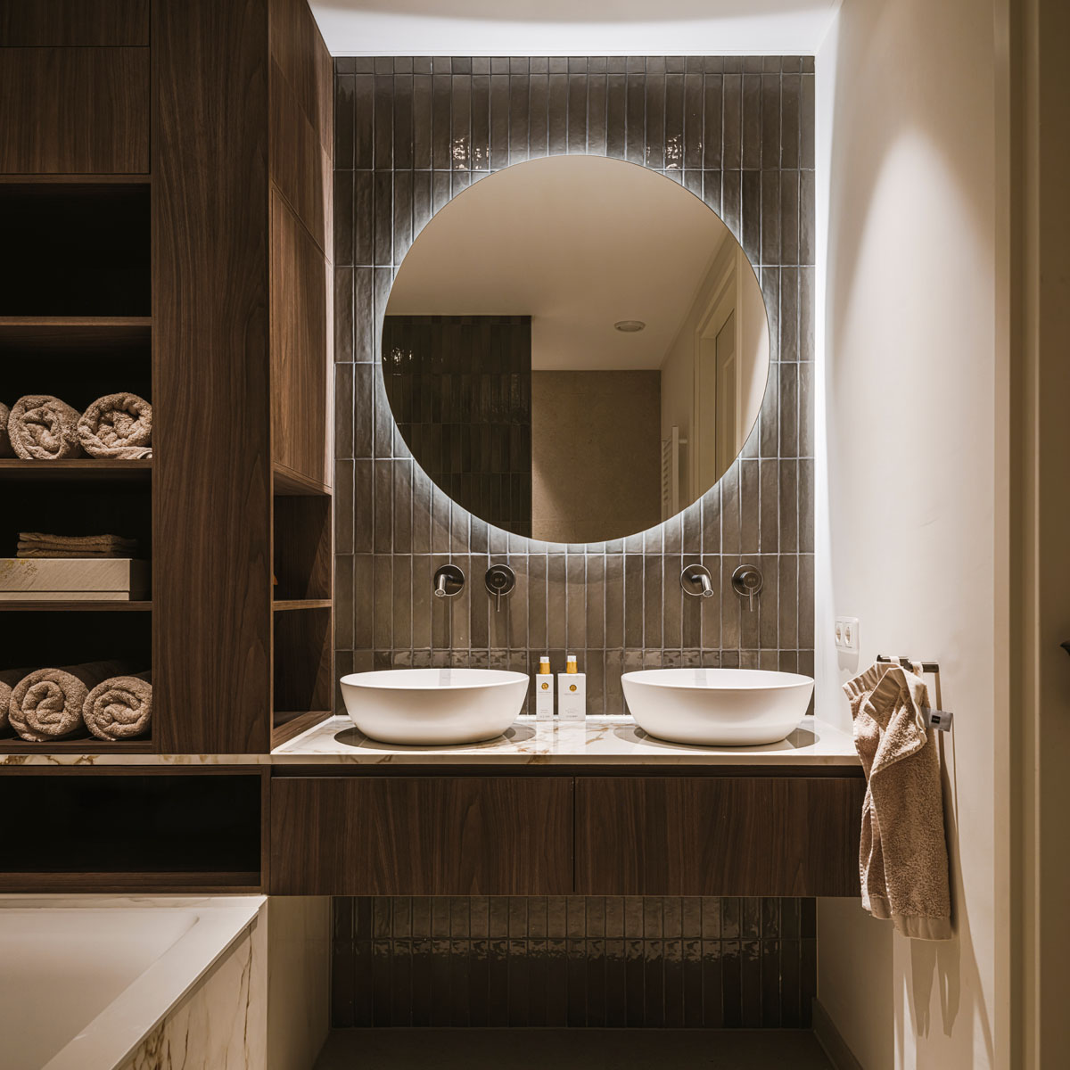 hoeveel spots per m2 badkamer