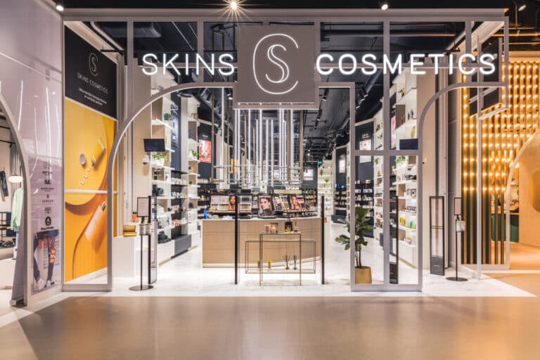 High-end lichtplan voor flagship store Skins Cosmetics - Lightboxx